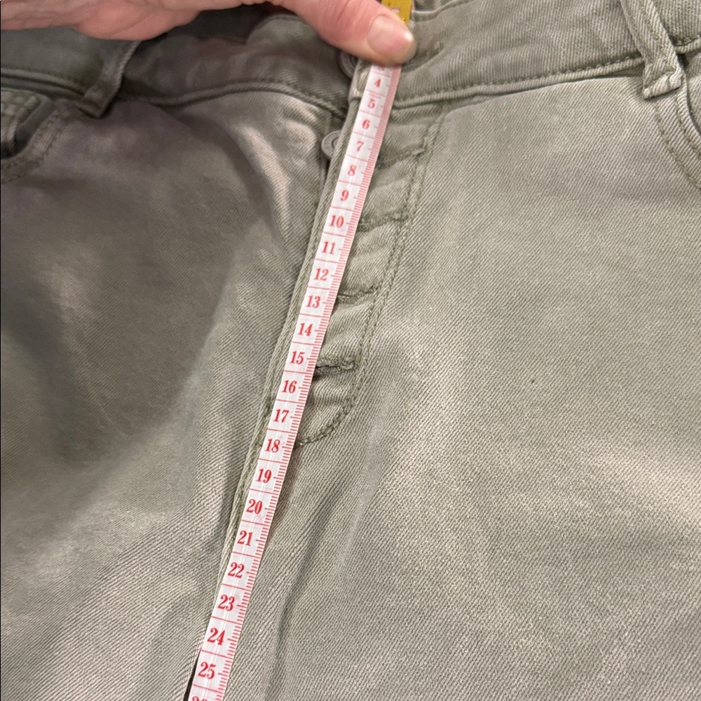Olive green Women's Jeans - Picture 6 of 7